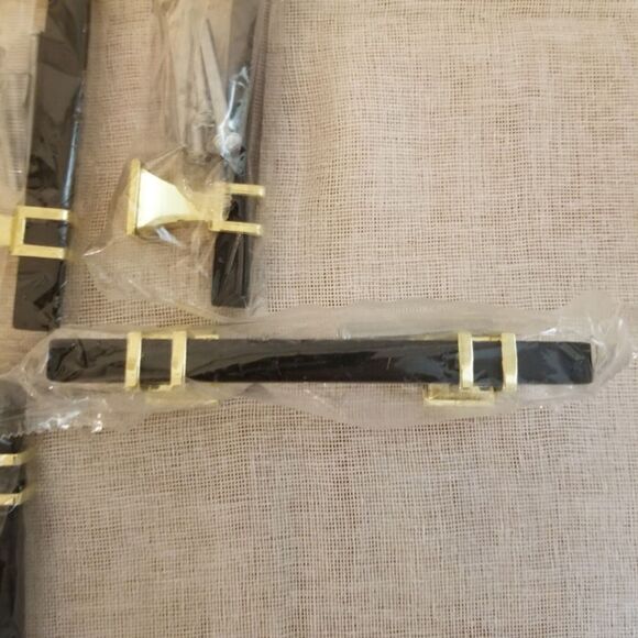 New set of 10 Redunest blck/Gld cabinet pulls - Picture 4 of 5
